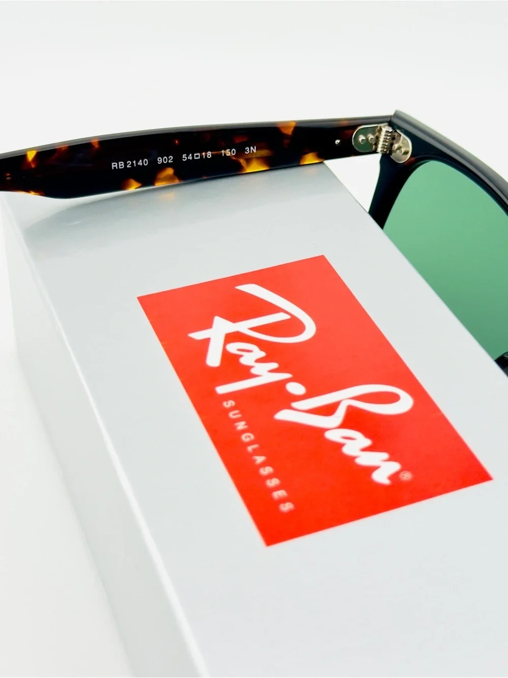 Ray-Ban Classic Wayfarer Sunglasses RB2140 Tortoise Frame with Green Lens 54mm